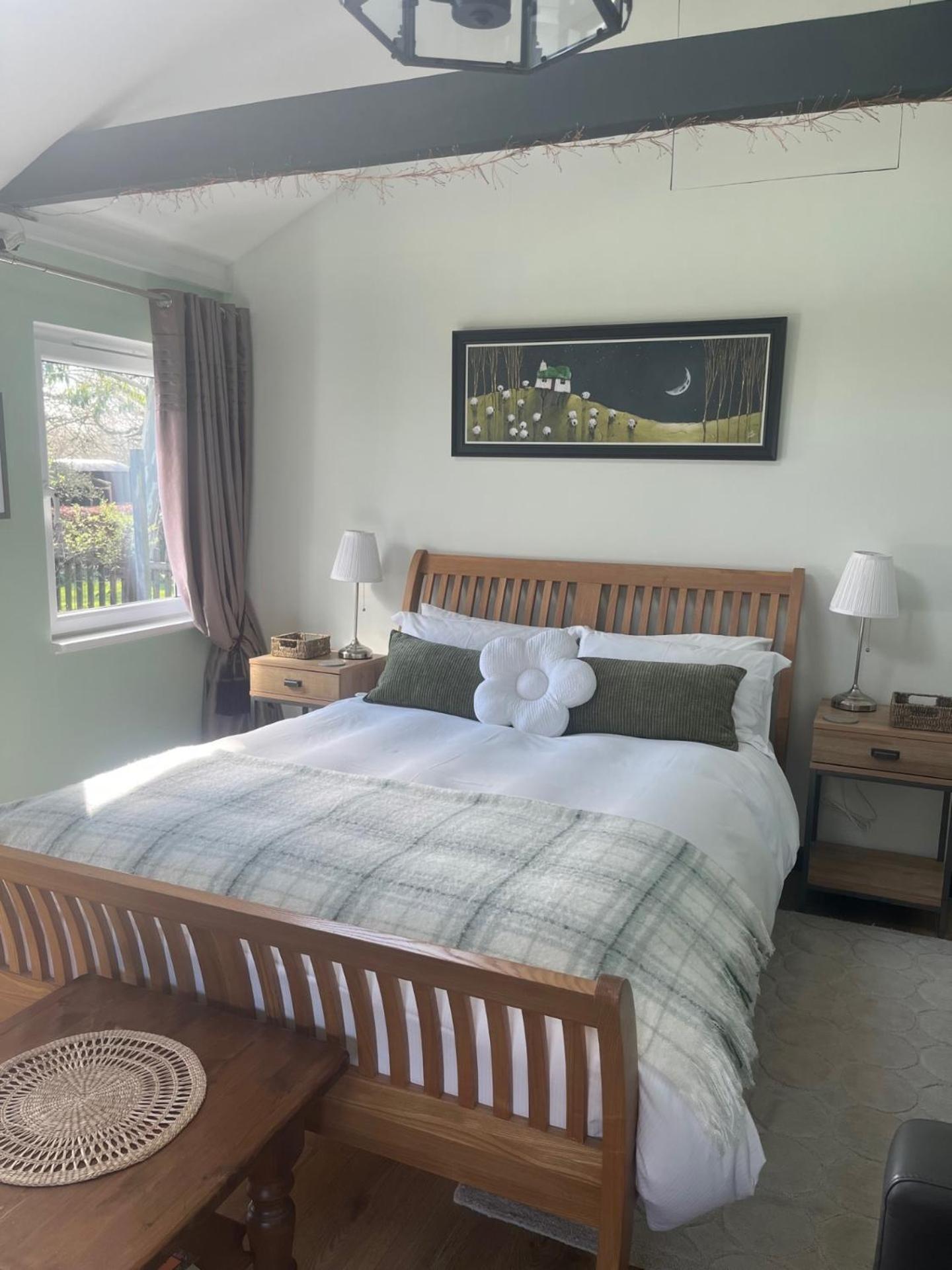 The Snuggery Broadclyst Apartment เอ็กซิเตอร์ ภายนอก รูปภาพ